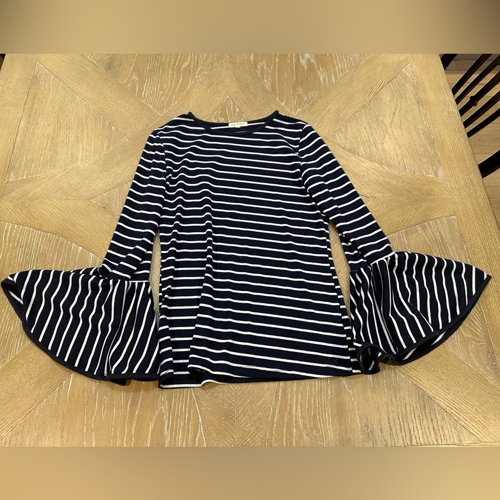 Navy white stripe top